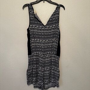 Woman's Romper Great for Beach day